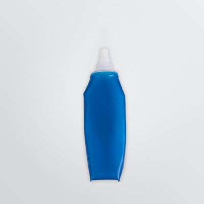 printable and foldable soft flask made of blue silicone for sport