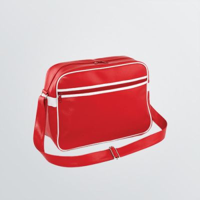 Individualisierbarer Messengerbag Retro in Beispielfarbe rot mit weißen Paspeln und Tragegurt