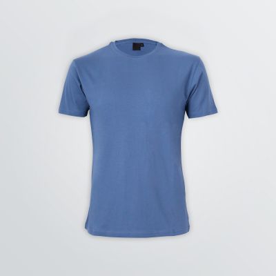 Basic Cotton Shirt zum Individualisieren in blauer Beispieldarstellung mit Necklabel - Frontansicht